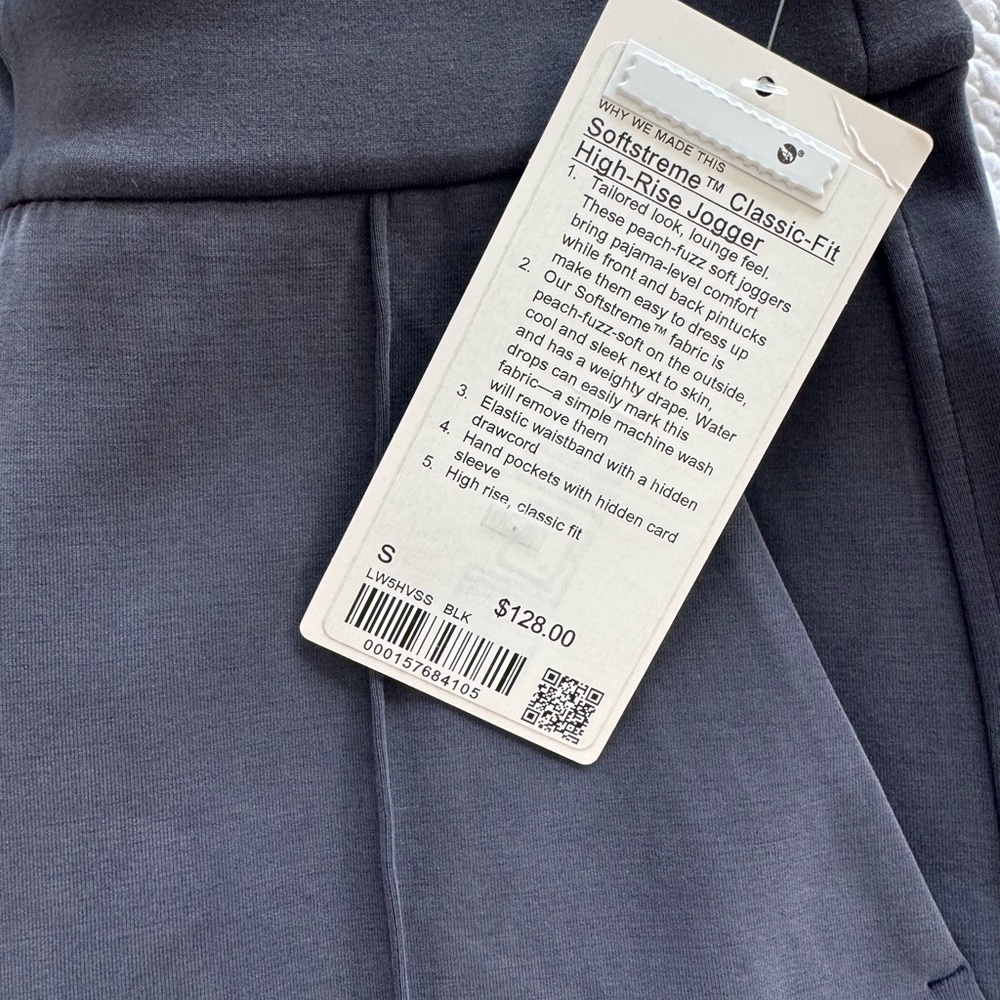 lululemon athletica Softstreme High-Rise Classic-Fit Jogger in Black - Picture 3 of 4